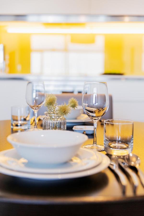 Fraser Suites Sydney Eksteriør billede Tableware