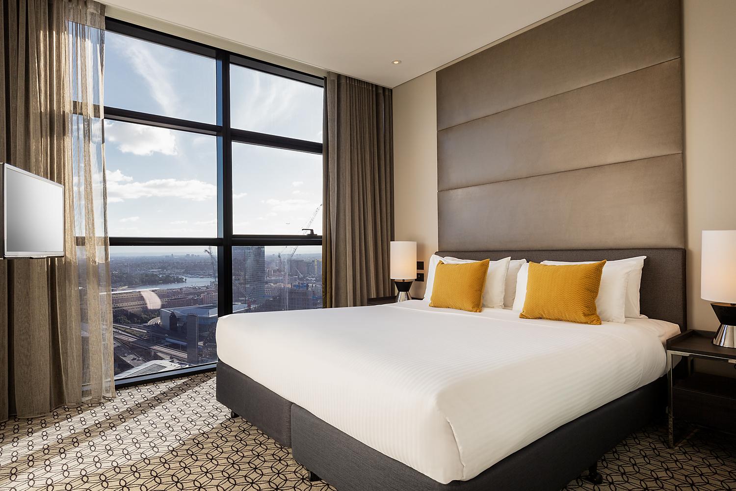 Fraser Suites Sydney Eksteriør billede A bedroom at the Hilton London West End
