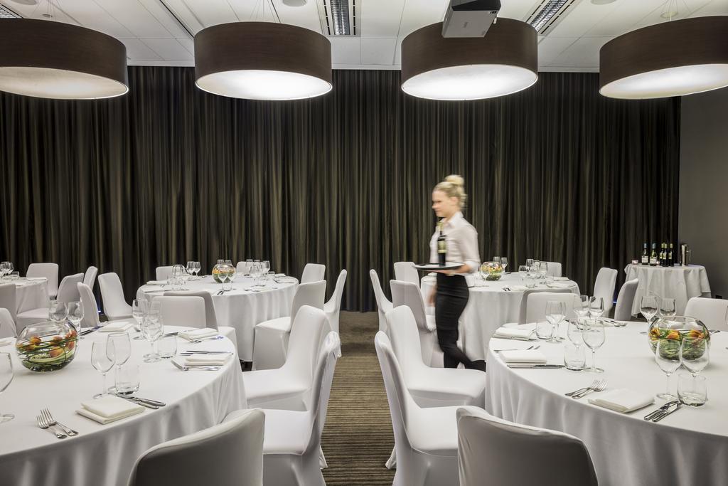 Fraser Suites Sydney Eksteriør billede The ballroom at the Hotel
