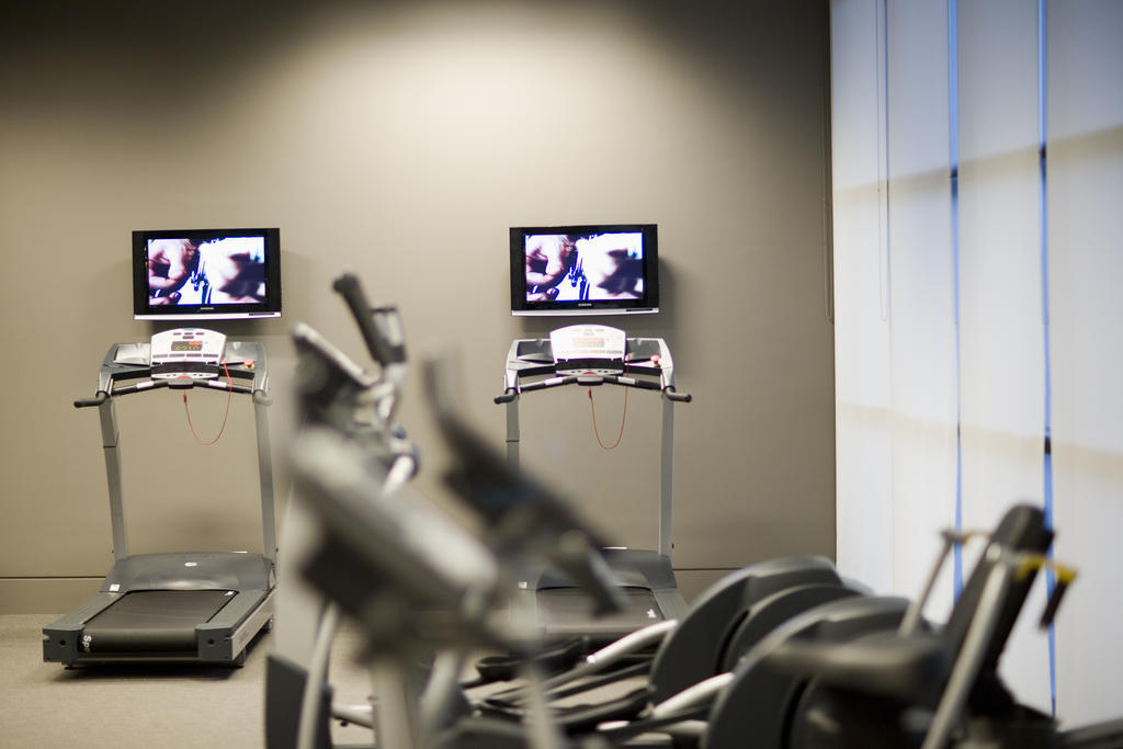 Fraser Suites Sydney Eksteriør billede The gym at the hotel